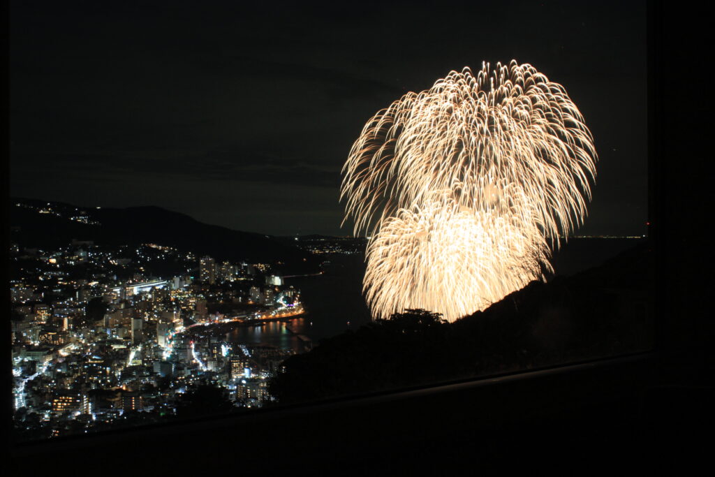 熱海海上花火大会