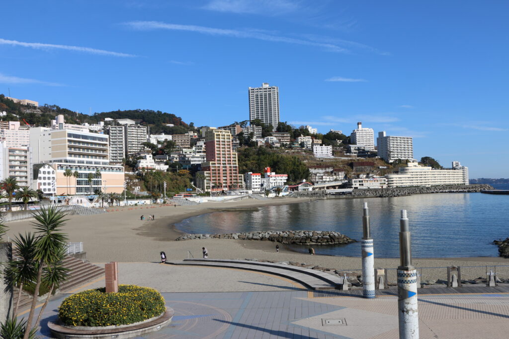 熱海中心部とサンビーチ